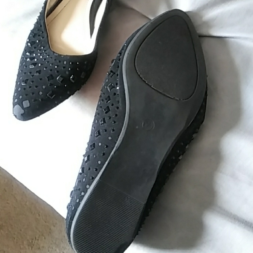 Shoes - Picture 2 of 3